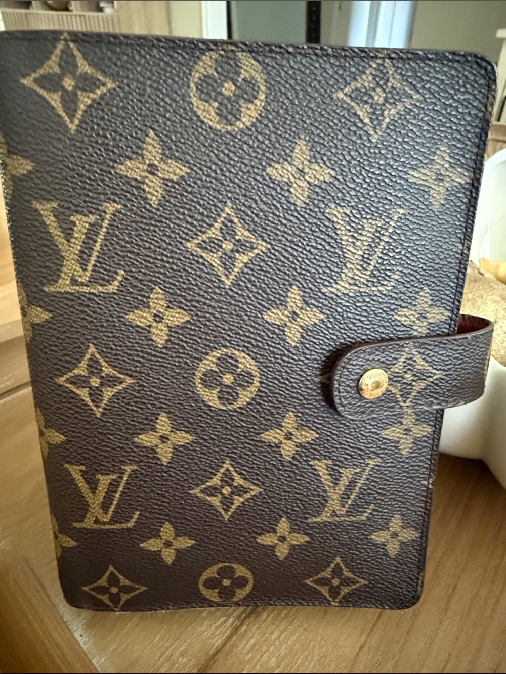 Louis Vuitton MM Agenda Passport - Picture 2 of 9